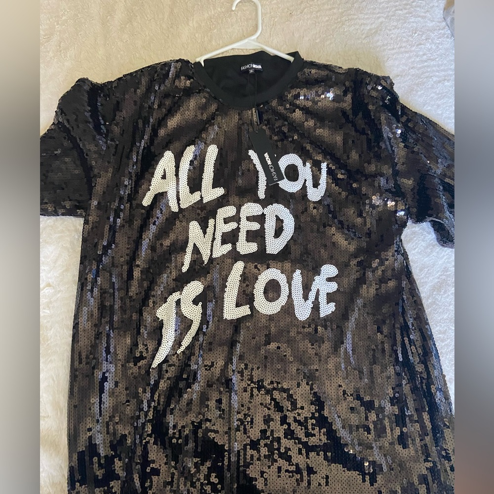 Sequin T-shirt’s dress. Fashion Nova. Plus size